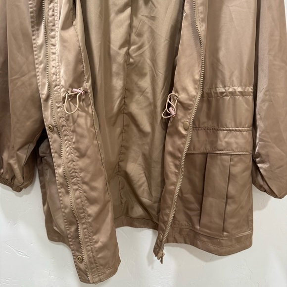 NWT Fabletics Utility Parka Women's Medium Beigewood Tan Cinch Waist Athleisure - Picture 8 of 15